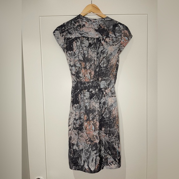 Mexx Metropolitan Dress - Picture 4 of 8